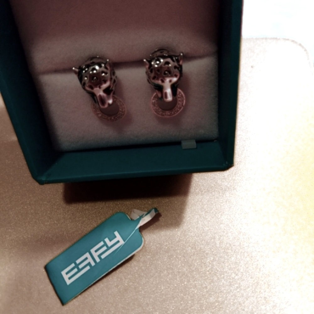 EFFY Diamond and Silver Tsavorite Silver Panther Earrings